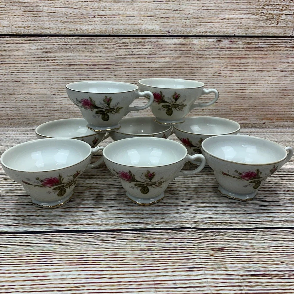 Vintage Floral Tea Cups‎ Set of 8 Rose Bud Gold Trim C-207 Fine China w. Case